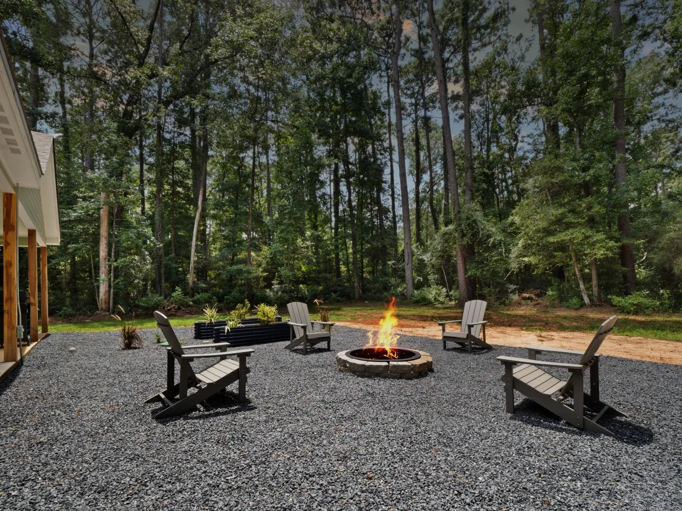 Spend your evenings gathered around the firepit catching up.